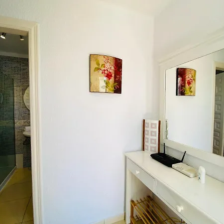 A Bed In Wonderland Appartement *